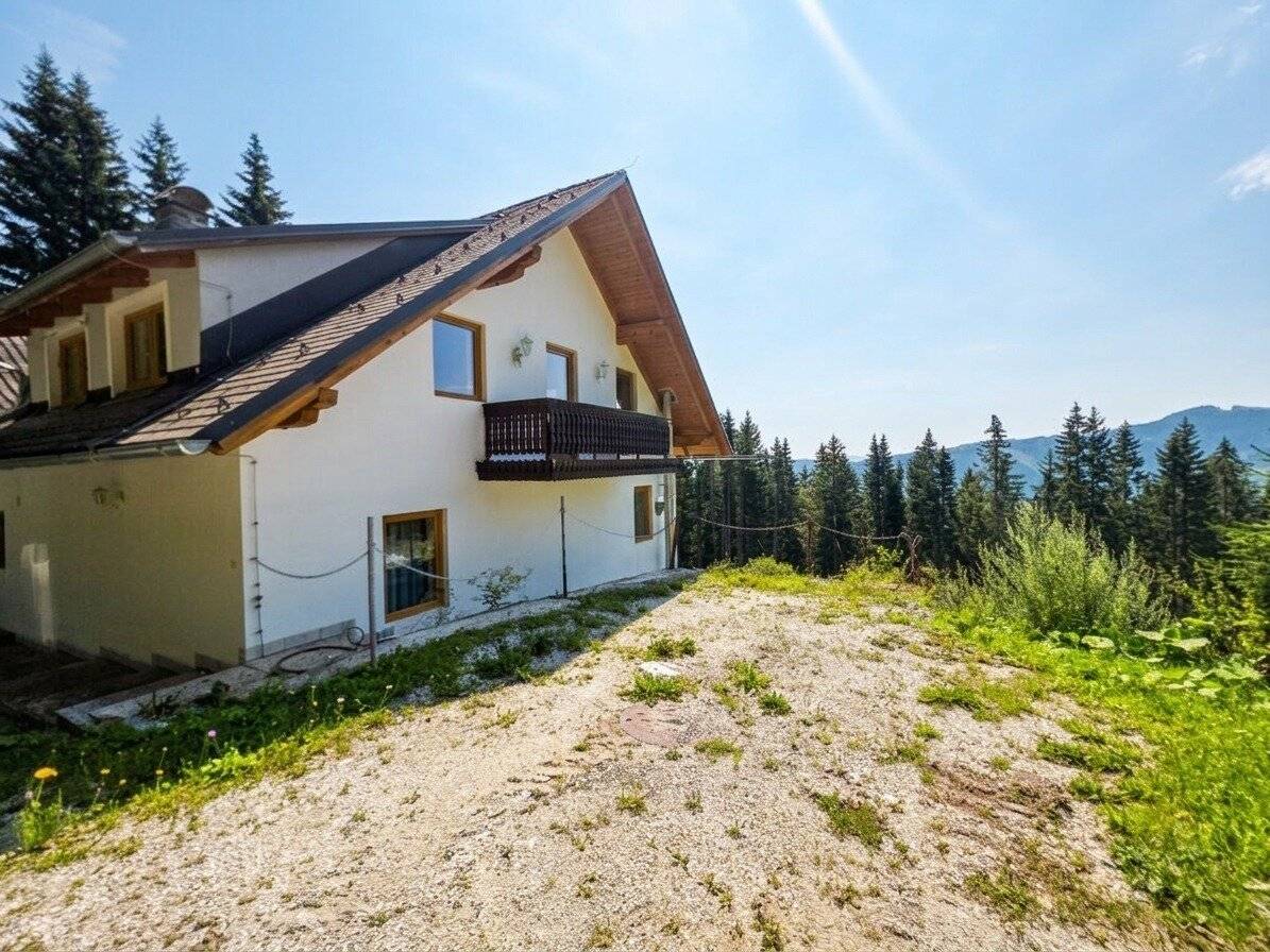 Großzügiges Landhaus auf der Wiedneralm – viel Platz, Natur und vielseitige Nutzungsmöglichkeiten