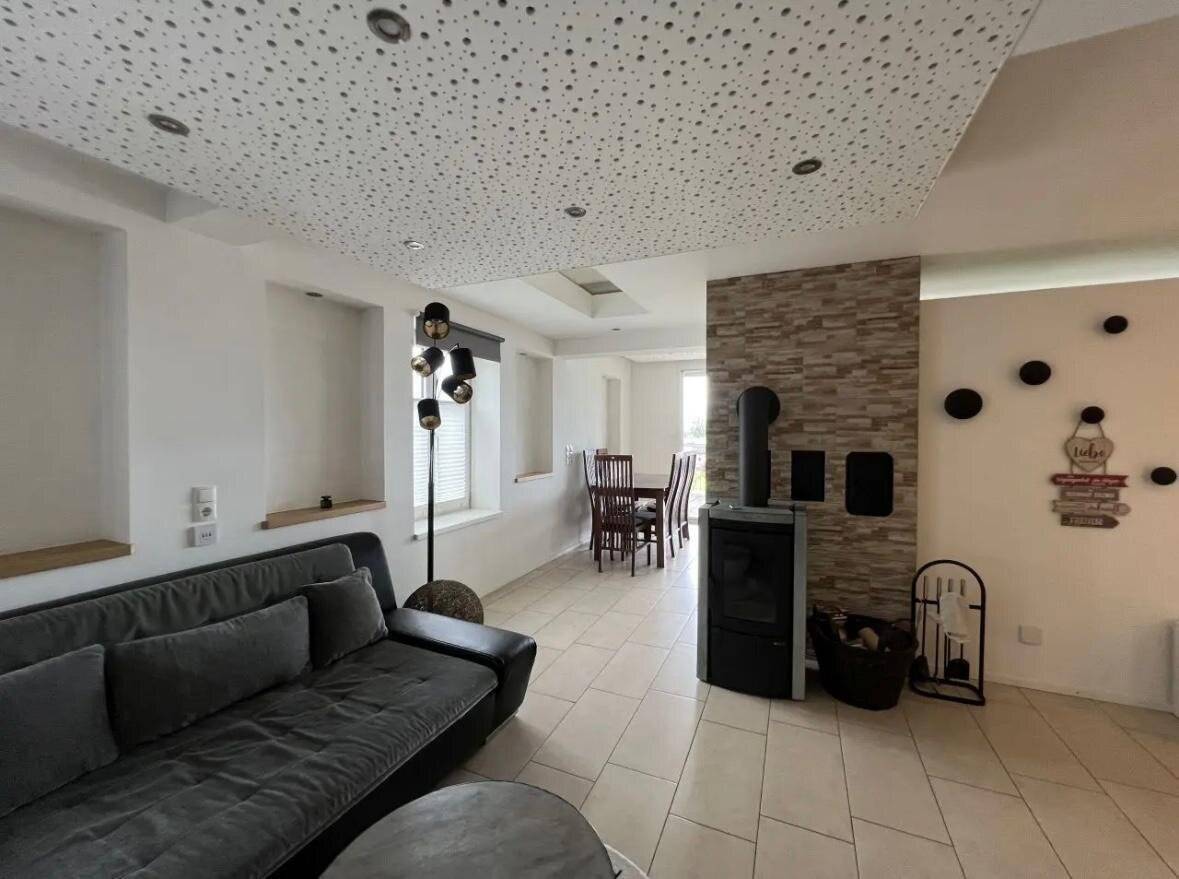 Your dream home in Schlins – Two-storey apartment with terrace and mountain view