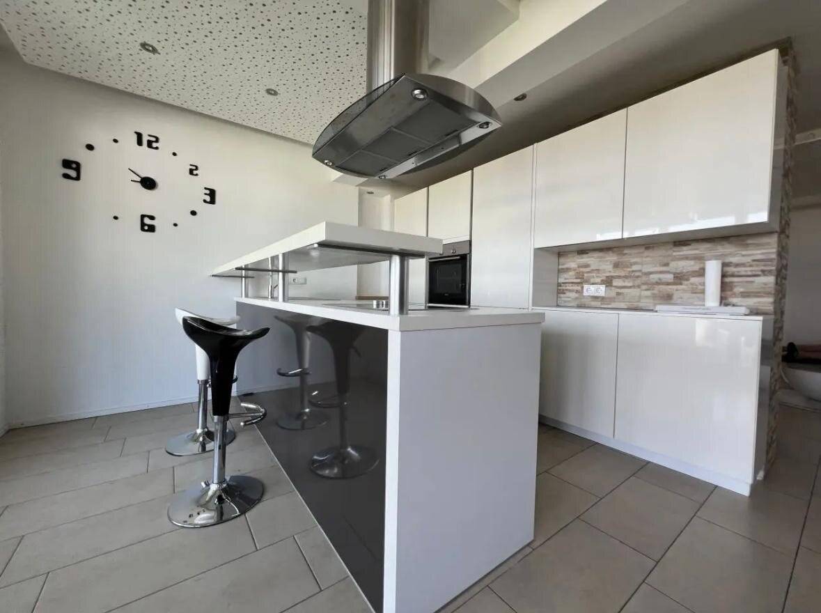 Your dream home in Schlins – Two-storey apartment with terrace and mountain view