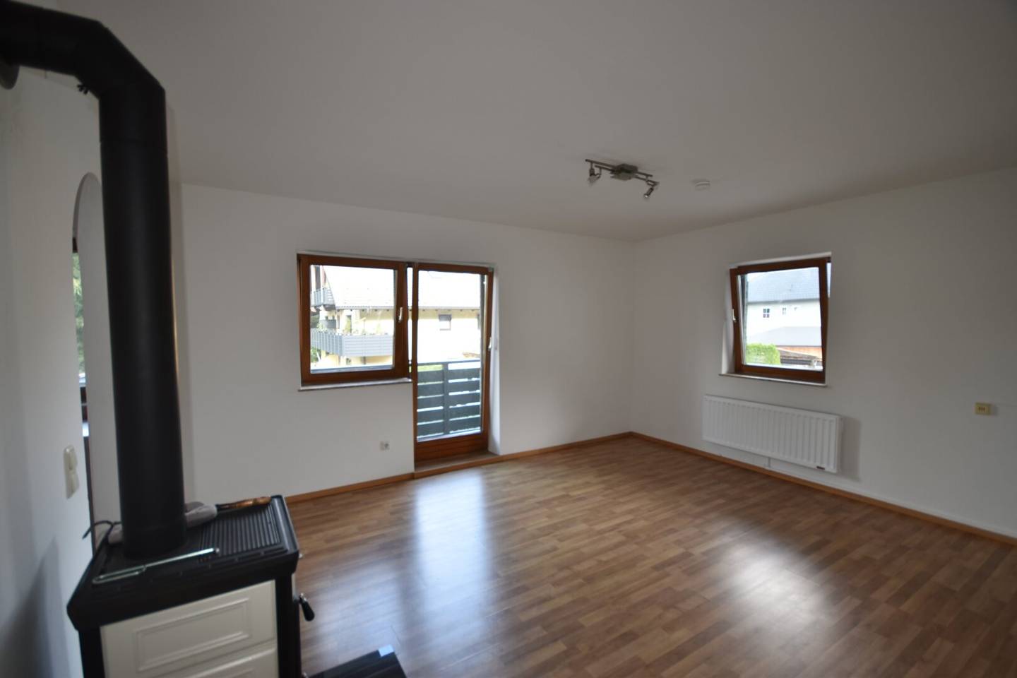 GRÖDIG - Small 2 room apartment with balcony and parking space