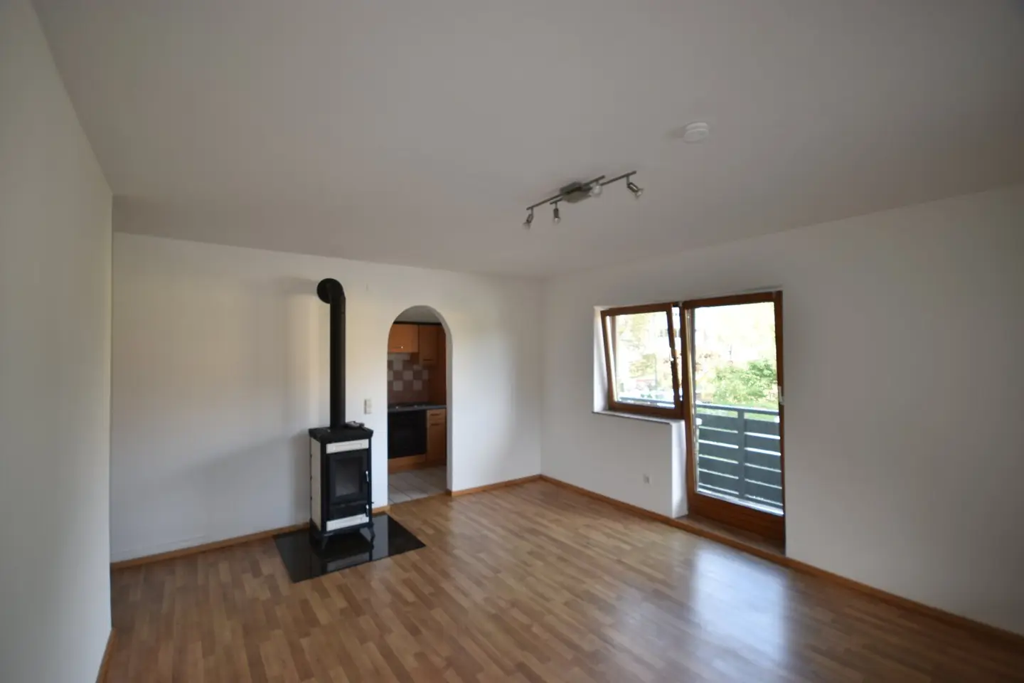GRÖDIG - Small 2 room apartment with balcony and parking space