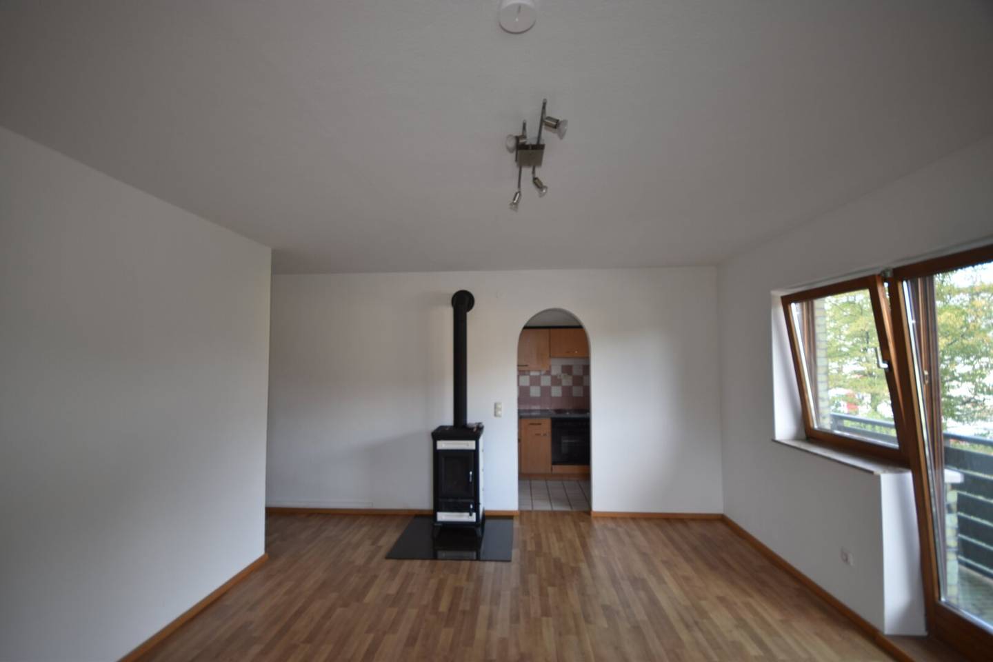 GRÖDIG - Small 2 room apartment with balcony and parking space