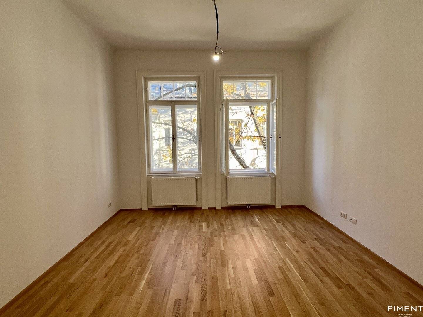 SANIERTE 3,5 ZIMMER WOHNUNG IM ALTBAU - UNBEFRISTET!