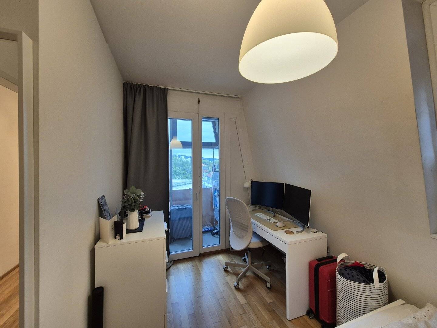 Cozy 2-room apartment on the 3rd floor directly next to LKH Graz – available from November