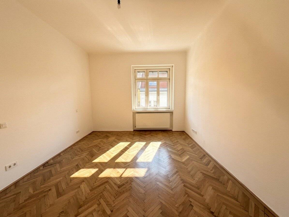Kriehubergasse: Splendid 3-room period apartment - open-ended