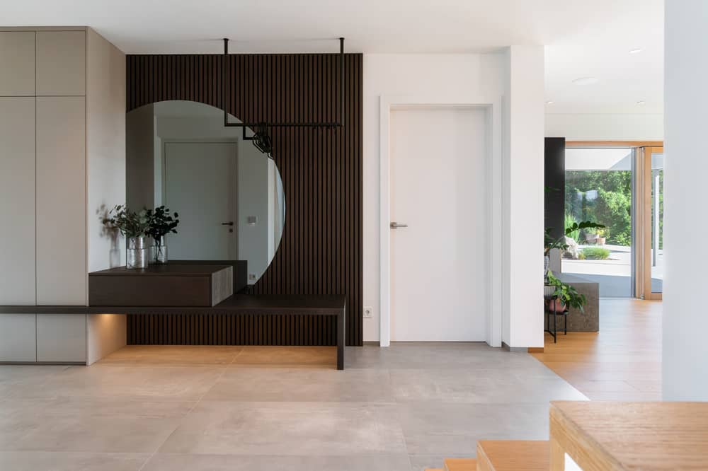 Lichtdurchflutete Familienwohnung mit privatem Pool