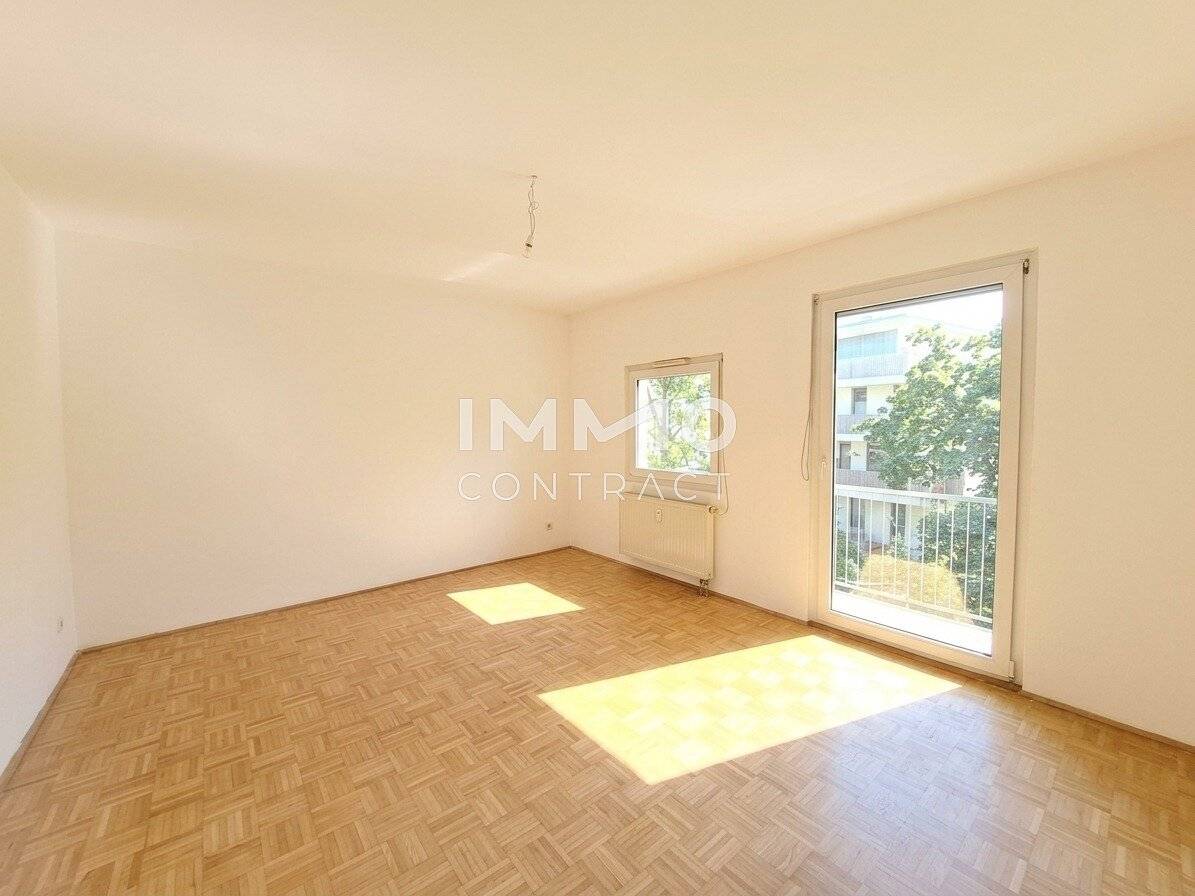 Two room apartment with courtyard balcony near Lendplatz