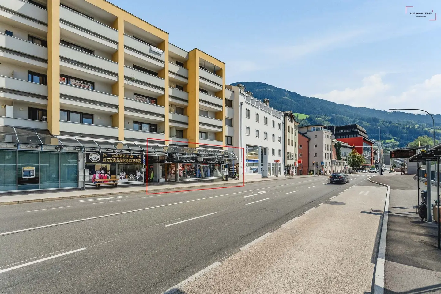 Zentrale Geschäftsfläche mit großer Schaufensterfront Wohnung
