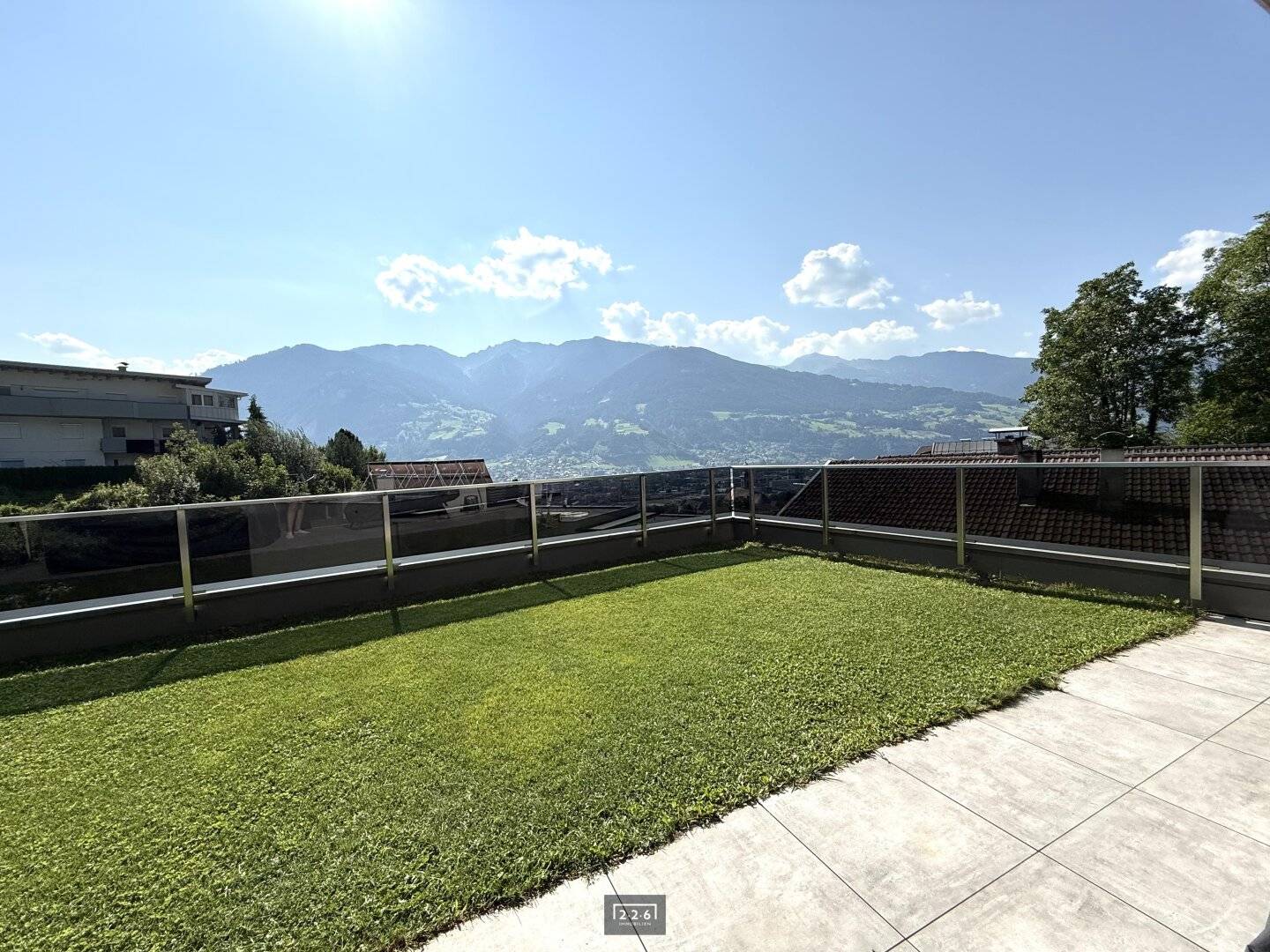 226 Immbolien | Modern garden apartment with magnificent view in Vomp incl. garage parking space