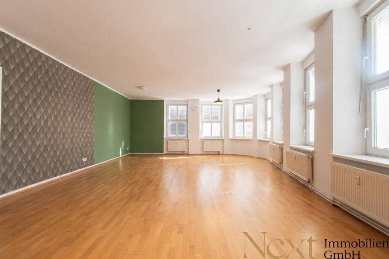 Central old building apartment on Linzer Landstraße for rent