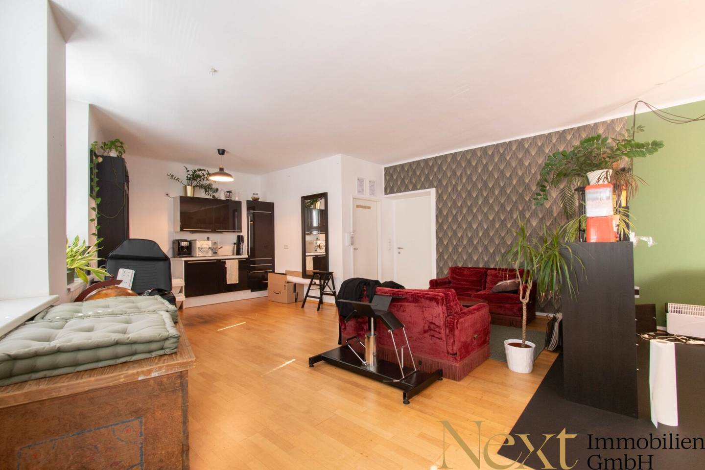 Central office space on Linzer Landstraße for rent