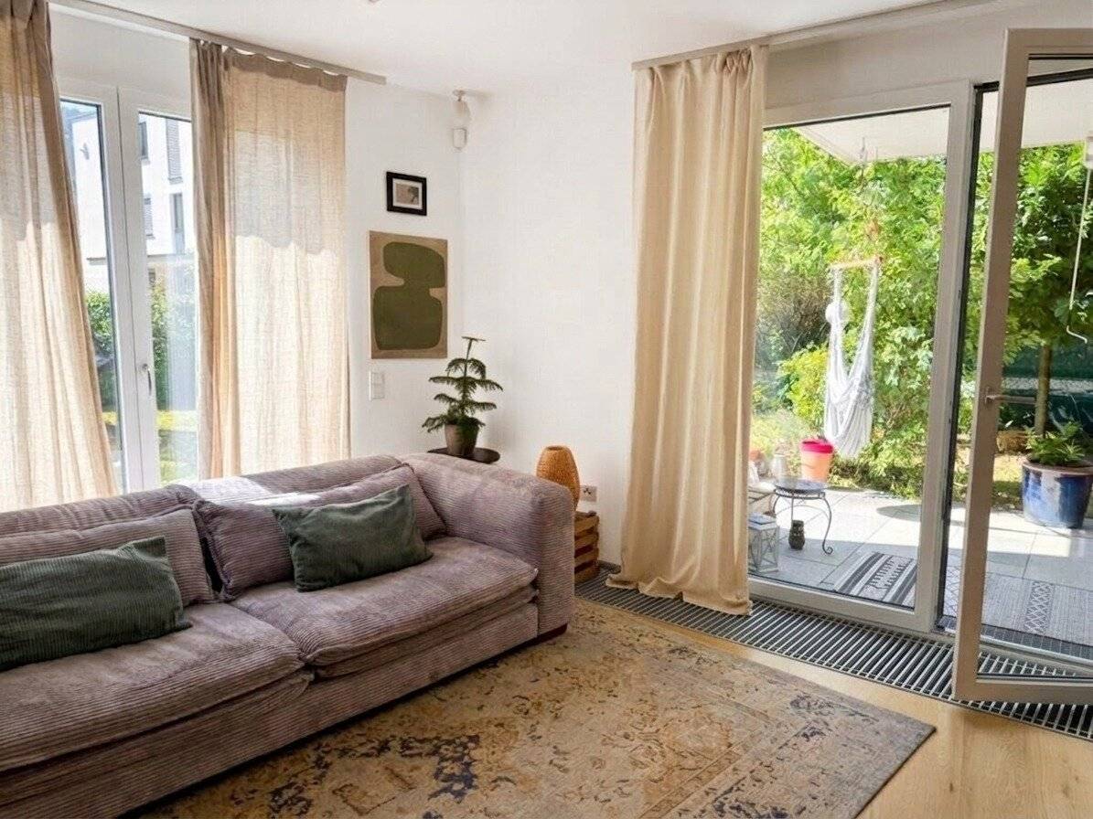 Modern 4-room garden apartment with 2 underground parking spaces
