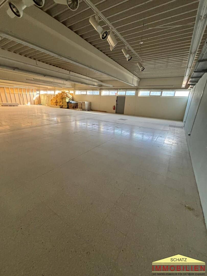 Commercial and storage spaces in 2563 Pottenstein – flexible rental from 70 m²