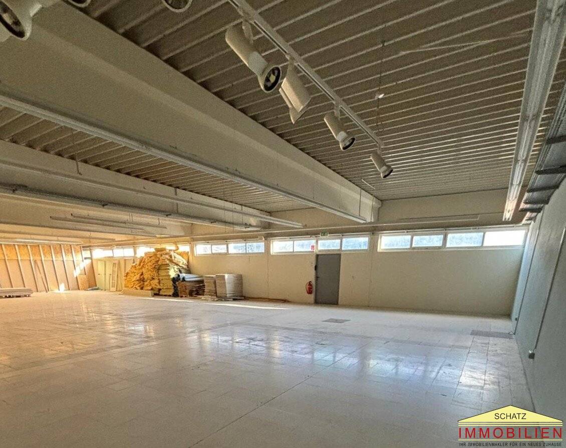 Commercial and storage spaces in 2563 Pottenstein – flexible rental from 70 m²