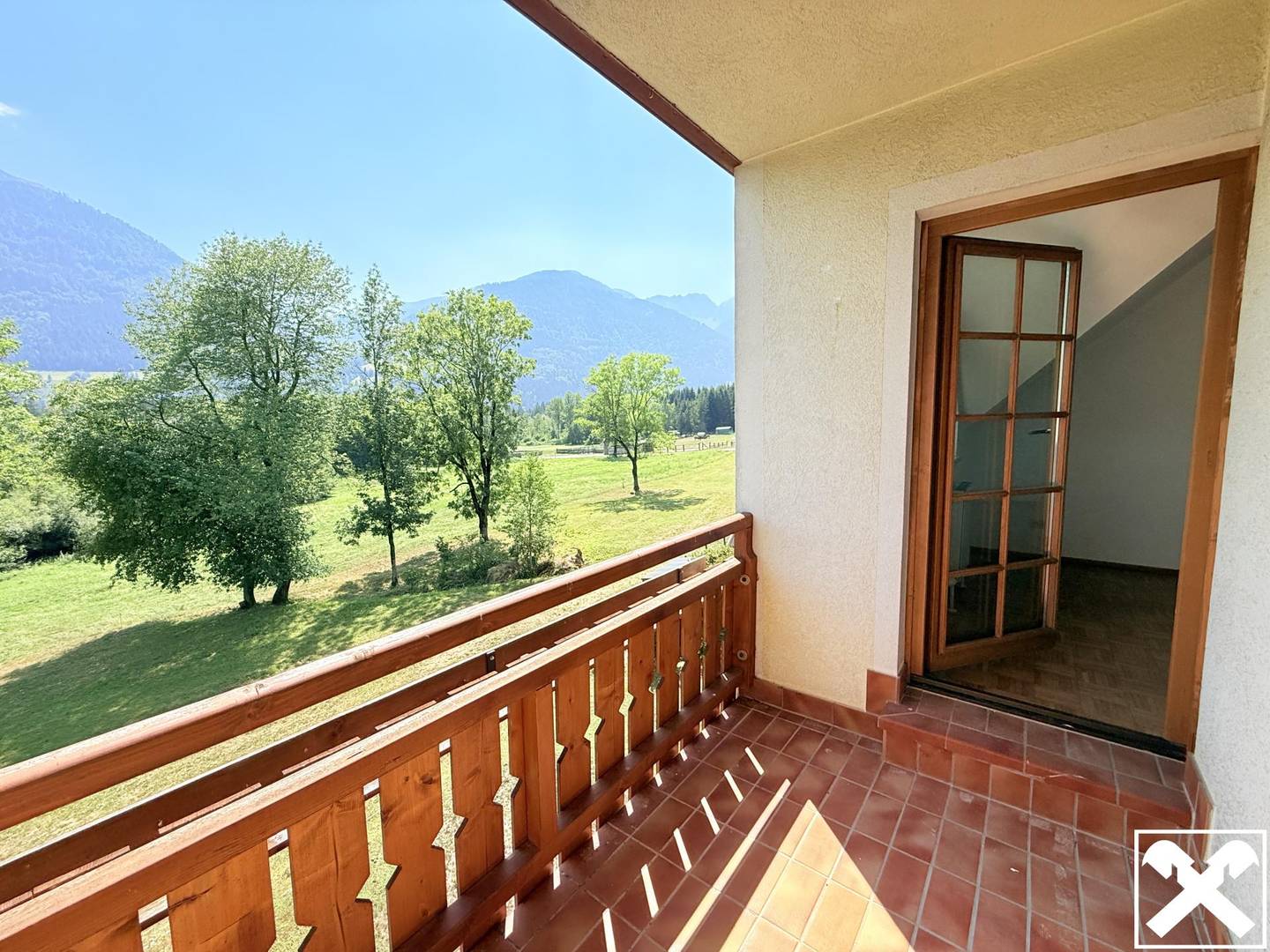 Wohnung mit geschützter Loggia und Blick ins Grüne