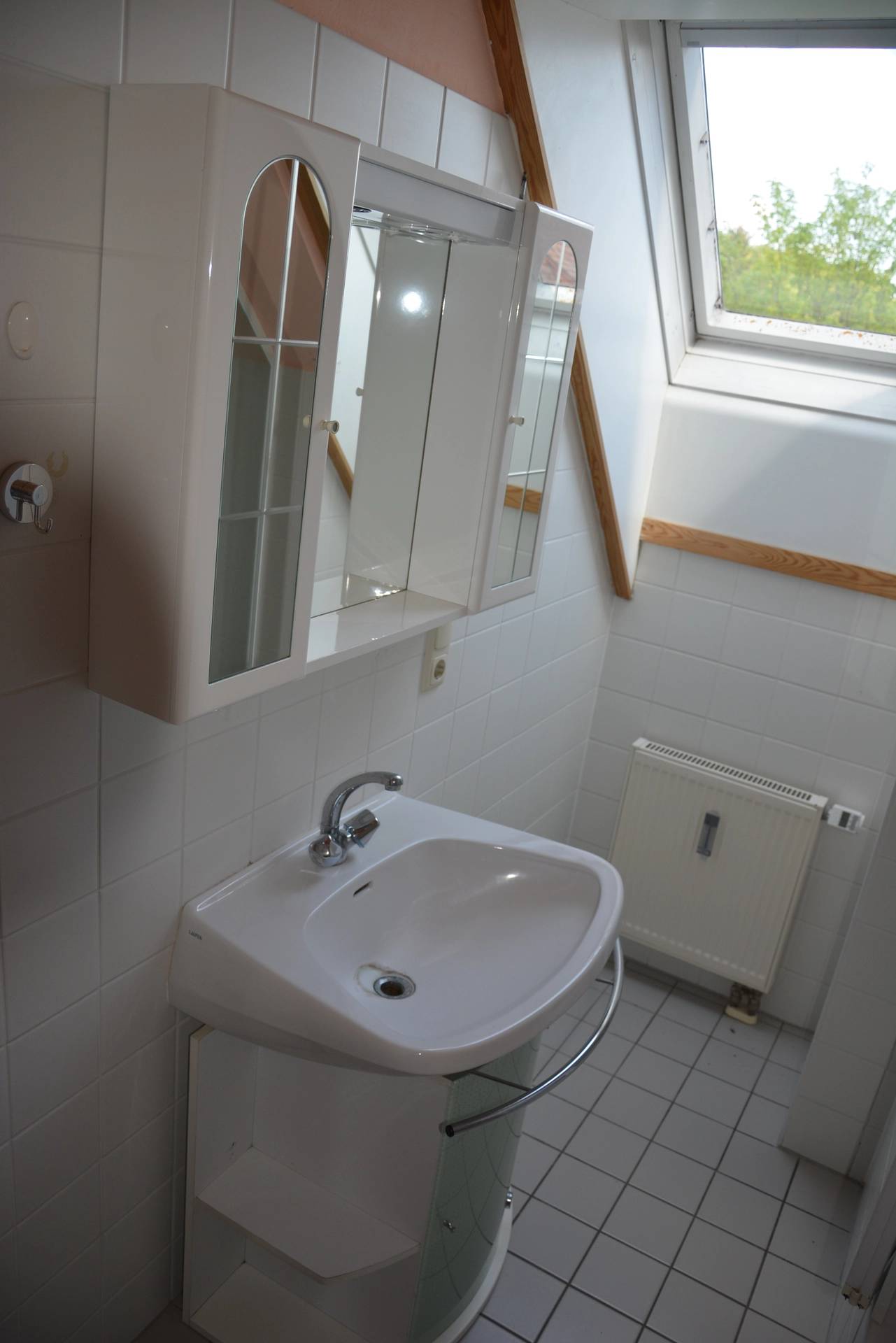 Bright Wohnung with balcony in quiet nature close location