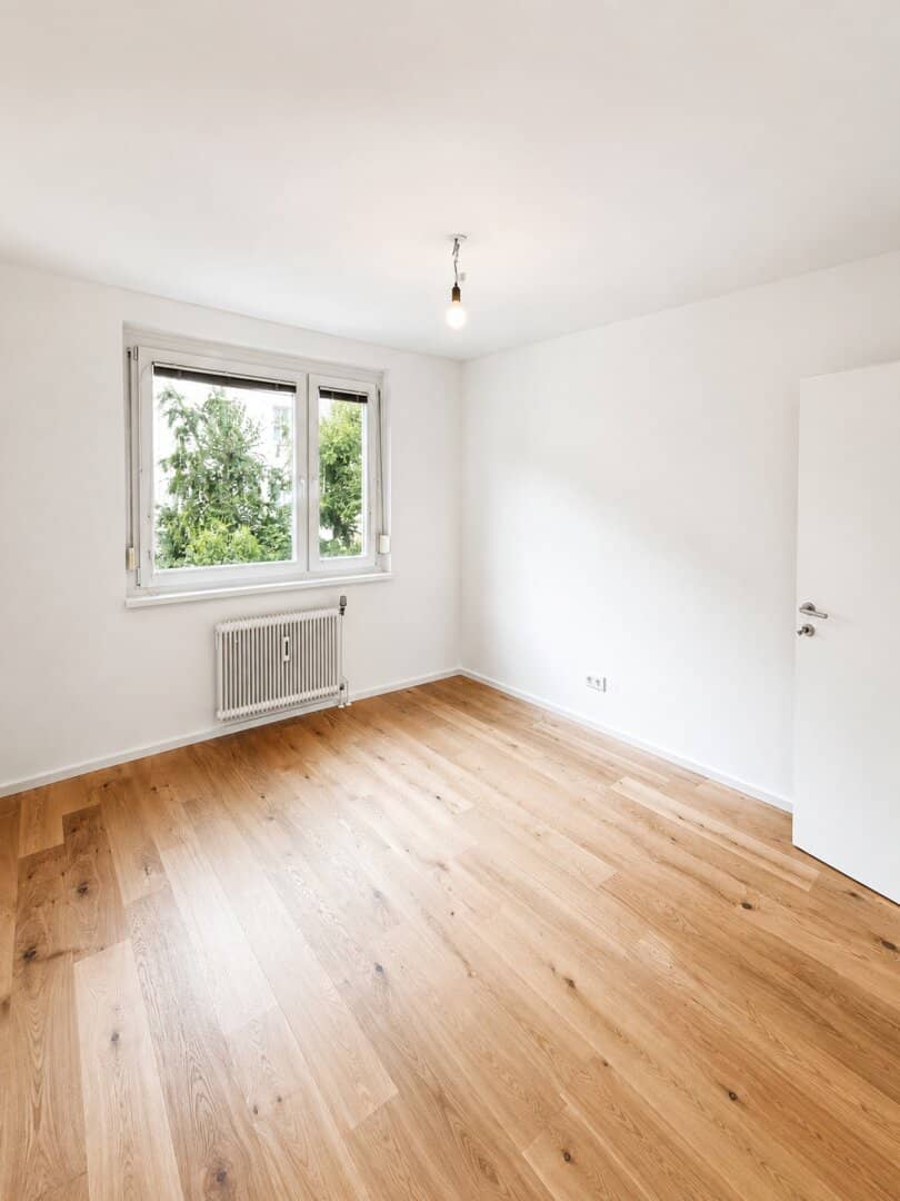 First occupancy after core renovation: Spacious 3-room apartment near U1