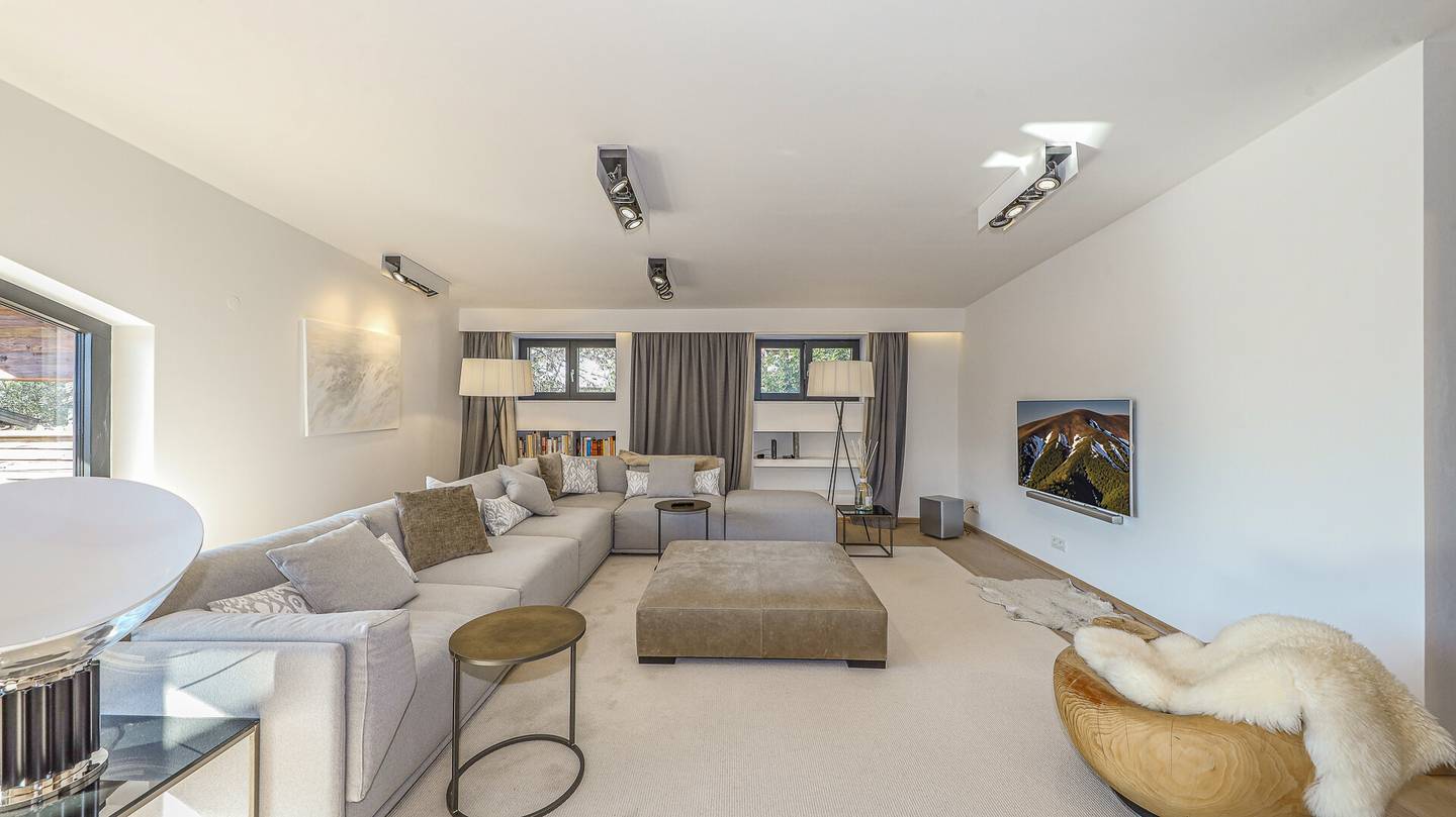 Stilvolles Penthouse mit Panoramablick und Wellness