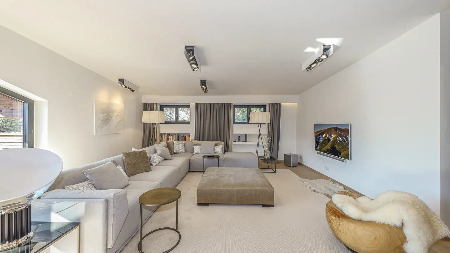 Stilvolles Penthouse mit Panoramablick und Wellness