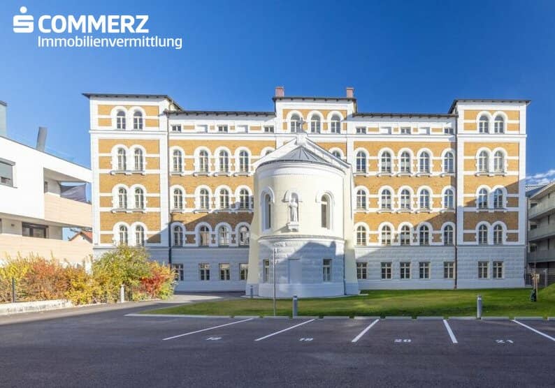 Neuwertige 2-Zi-Wohnung im Erdgeschoss