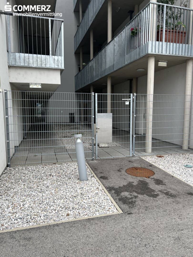 Like-new 2-room apartment on the ground floor