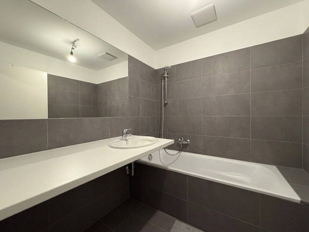 Moderne Wohnung mit Balkon und Schrankraum in exzellenter urbaner Lage!