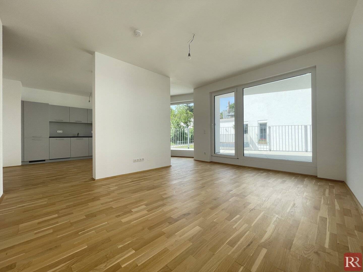 Spacious 3-room apartment with balcony