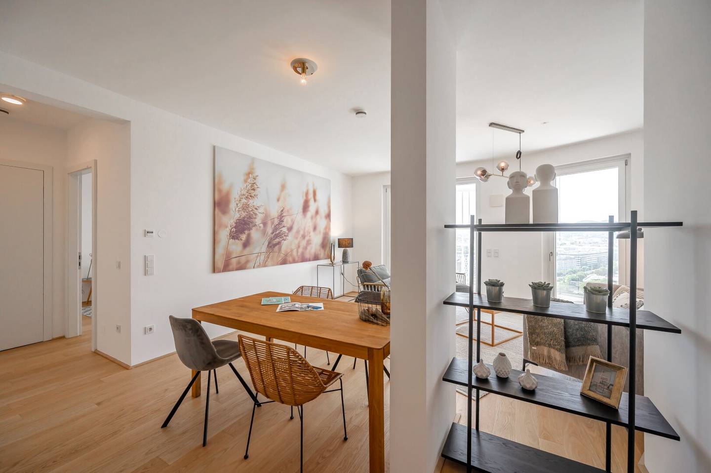 HERZBEBEN including dreamlike sunsets in the Nordbahnviertel Condominium (T185)