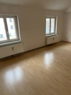 Spacious 1.5-room apartment with balcony in Lend district