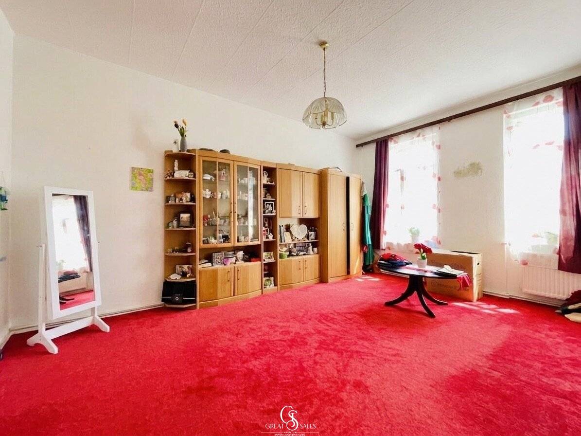 Large and affordable 4-room rental apartment with garden use in the center of Mürzzuschlag
