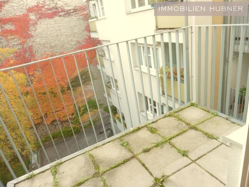Lichtdurchflutete Neubauwohnung mit Westbalkon und Aufzug