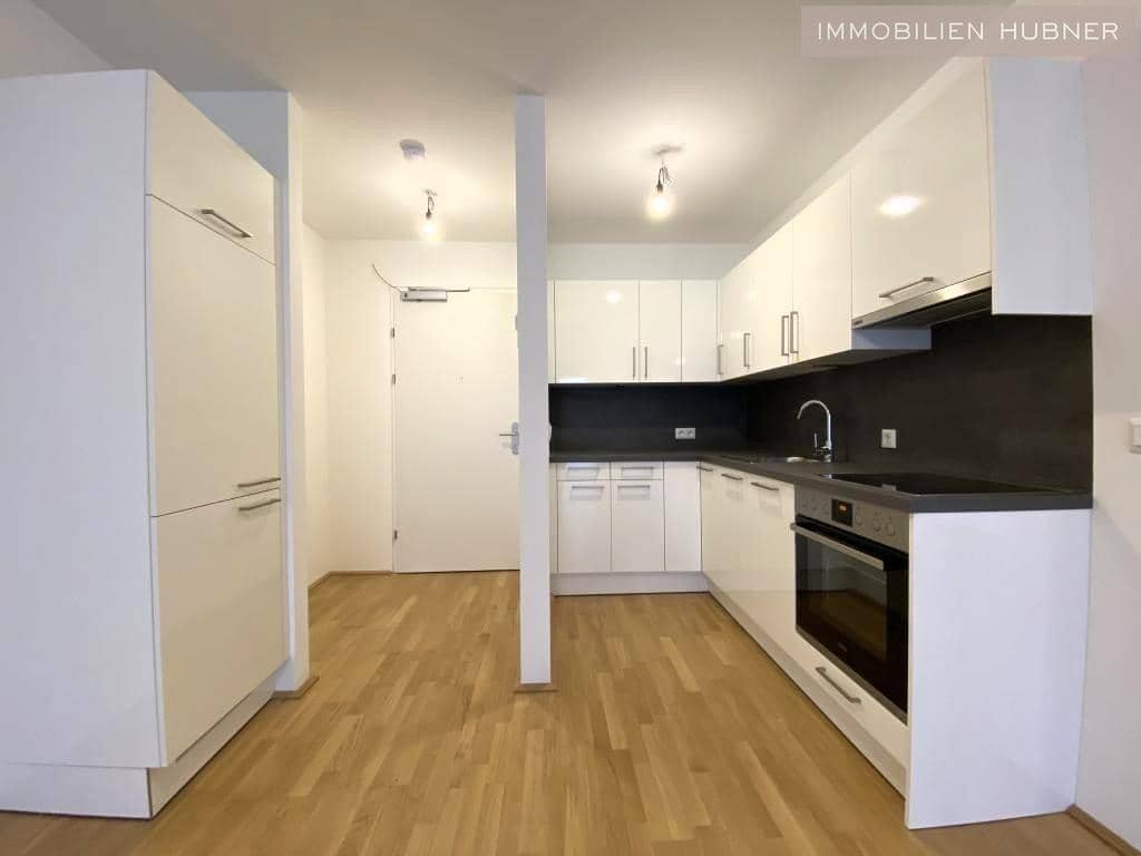 Hochwertige Wohnung mit großem Balkon nahe Shopping Center Nord