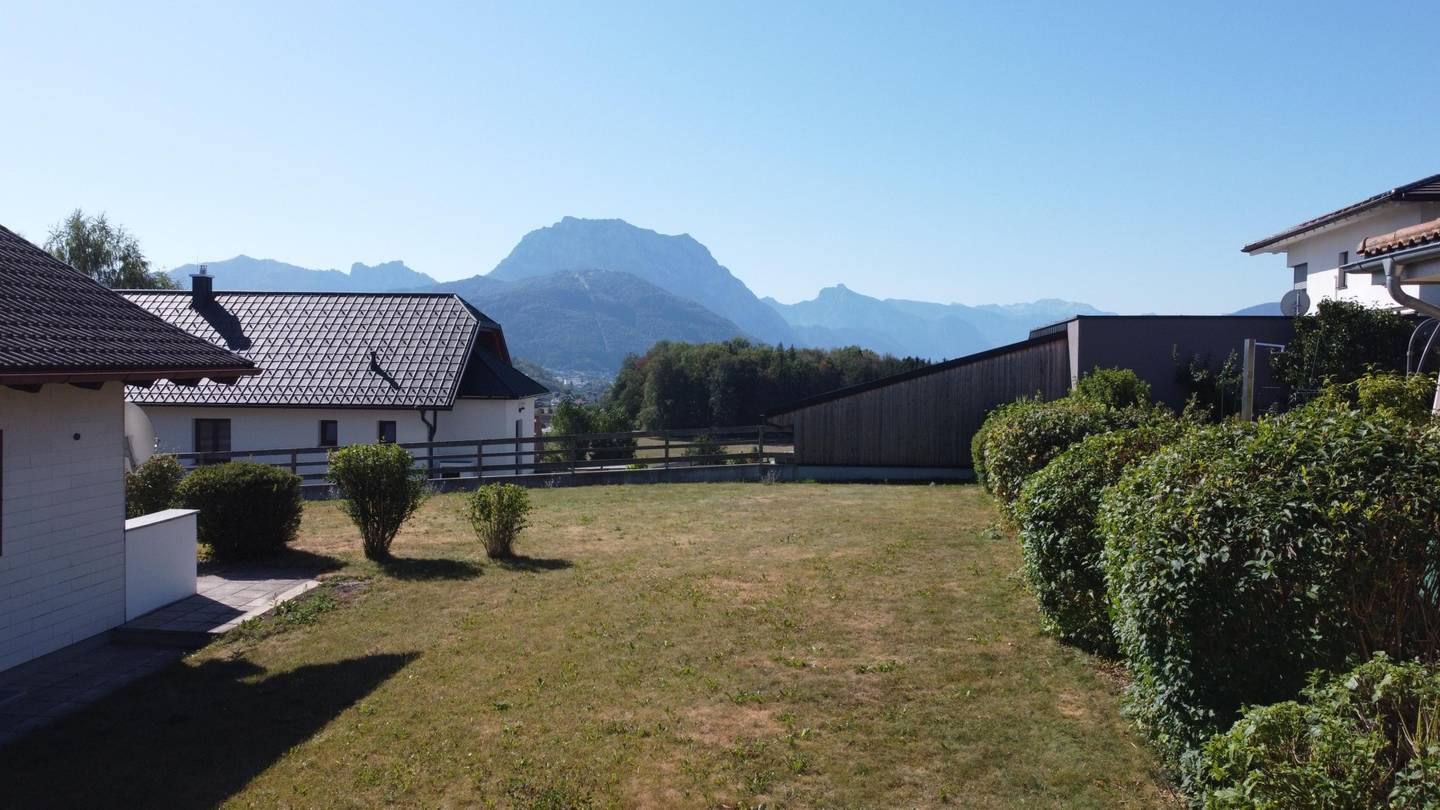 Sunny location with Traunstein view Familienwohnung