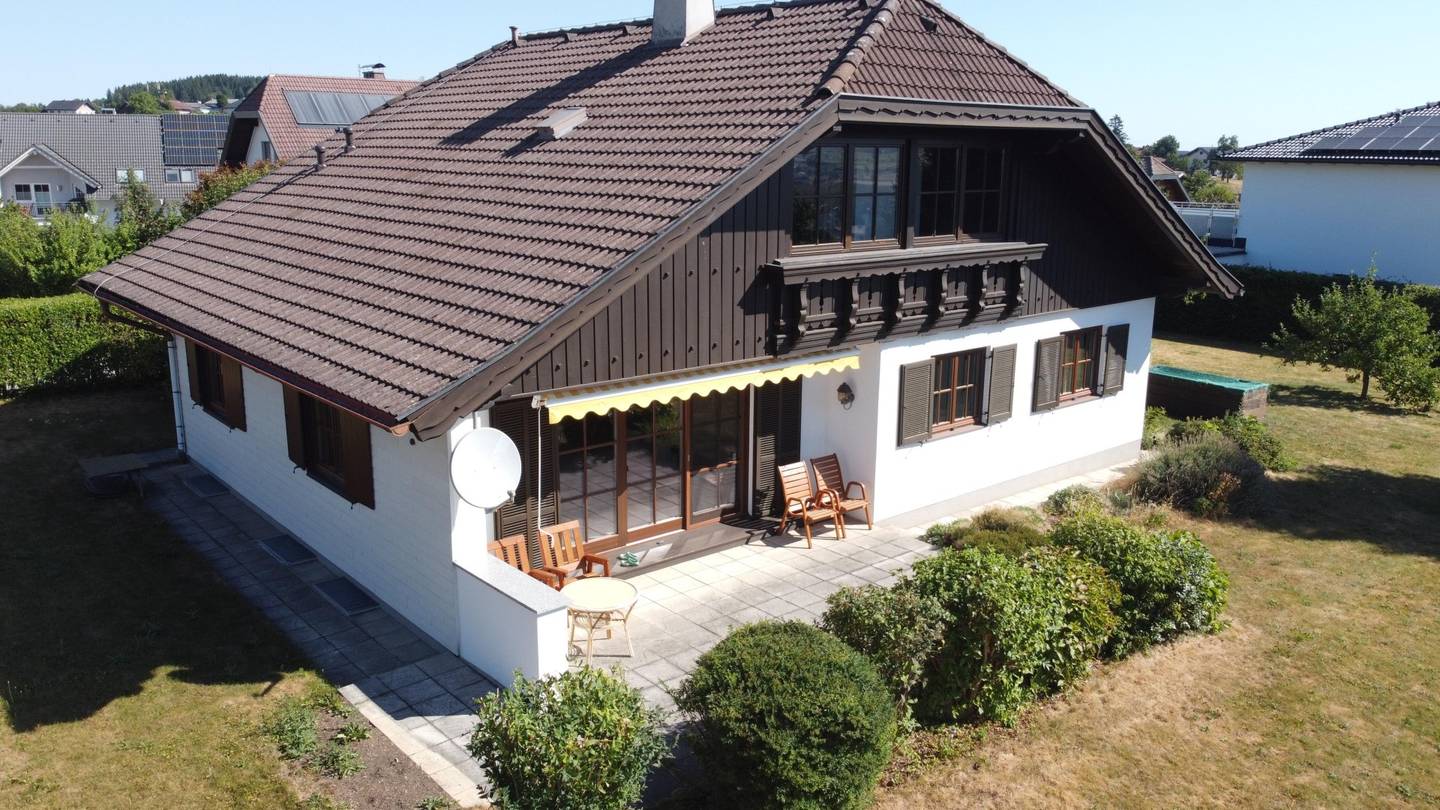 Sunny location with Traunstein view Familienwohnung