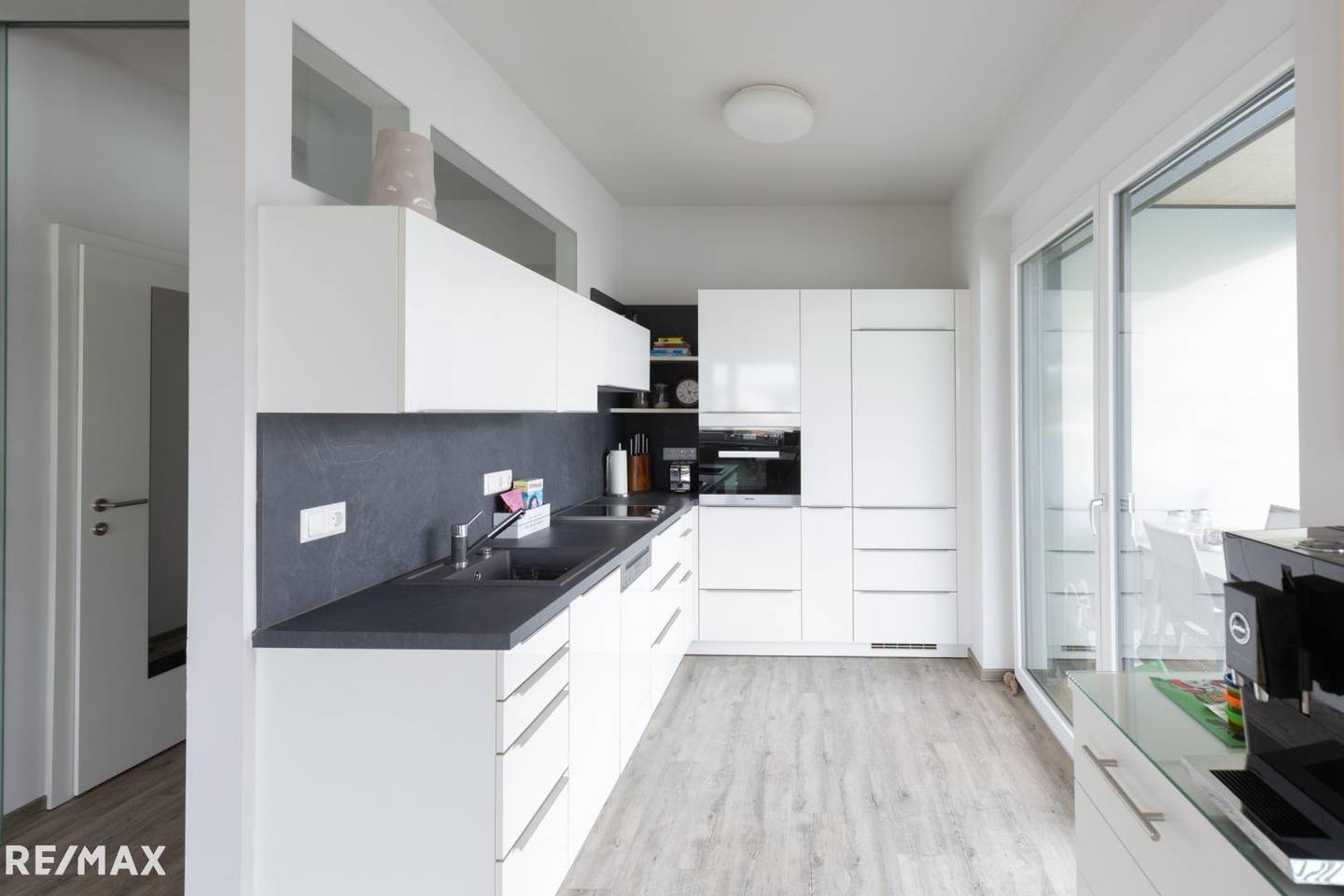 Penthouse mit großer Dachterrasse und Murblick