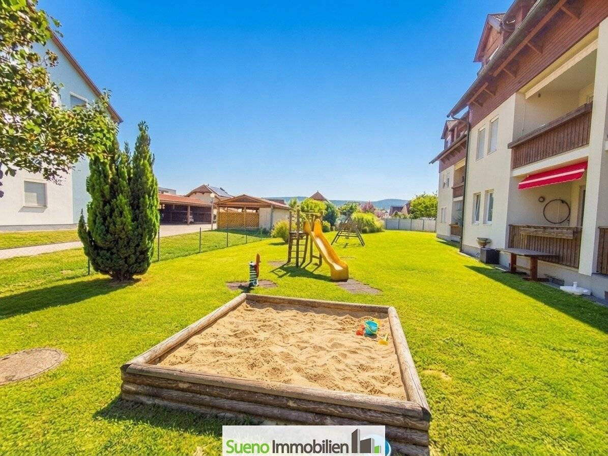 Residential comfort near the Traun – High-quality condominium with loggia and carport
