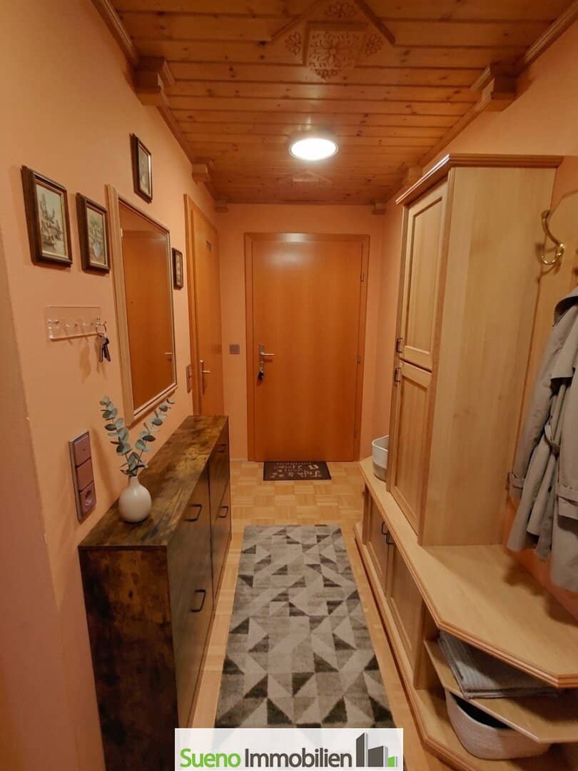Residential comfort near the Traun – High-quality condominium with loggia and carport