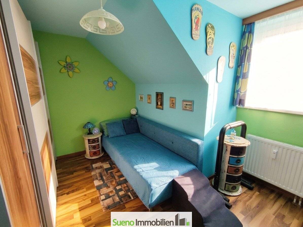 Residential comfort near the Traun – High-quality condominium with loggia and carport