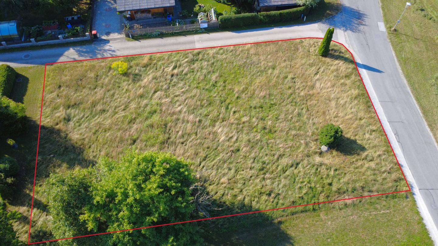 Baubewilligtes Projekt auf ebenem Grundstück Wohnung