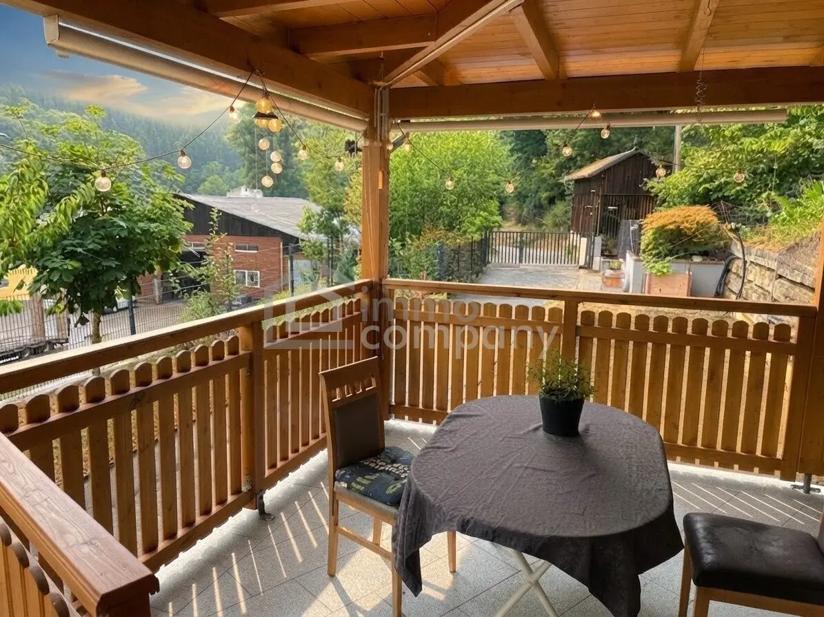 Ein Zuhause mit vielen Möglichkeiten: großzügiges Wohnhaus mit Potenzial für zwei Einheiten