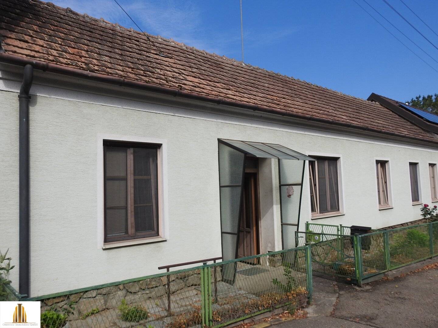 Ebenerdiges Landhaus mit Garten, Nebengebäuden und Garage in Seefeld, in der Gemeinde Seefeld-Kadolz, Nähe Hollabrunn in Niederösterreich!