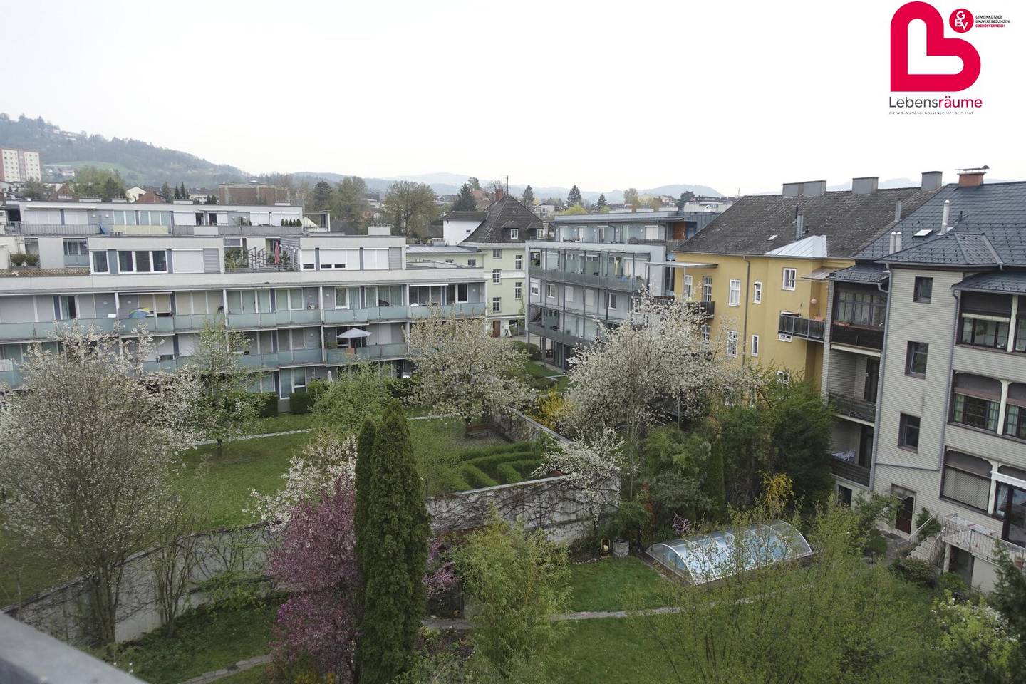 Linz/ URFAHR! Beautiful 3-room apartment with loggia! (no elevator)