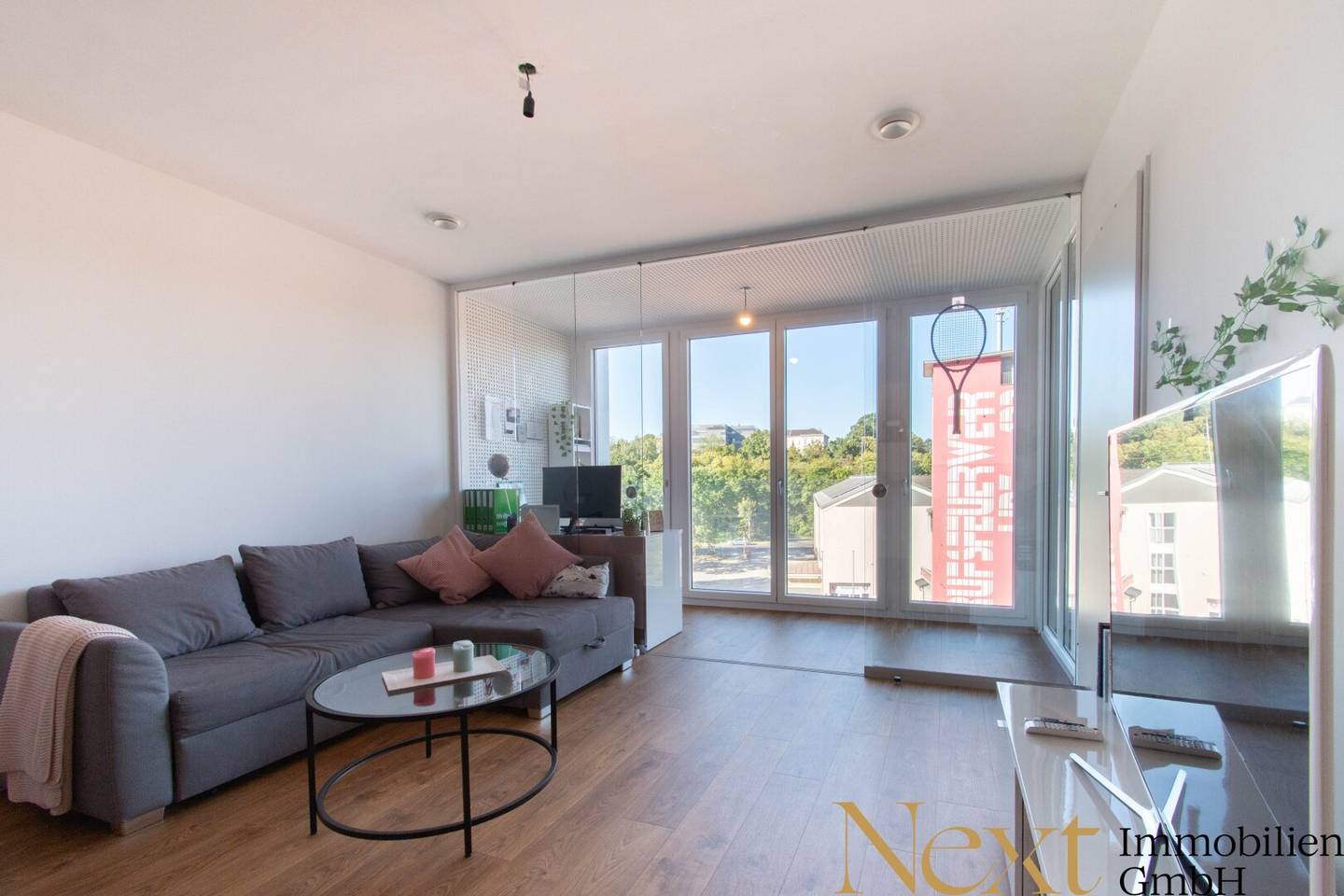Bright 2-room apartment with spacious loggia in Linz for rent! (Top 53)
