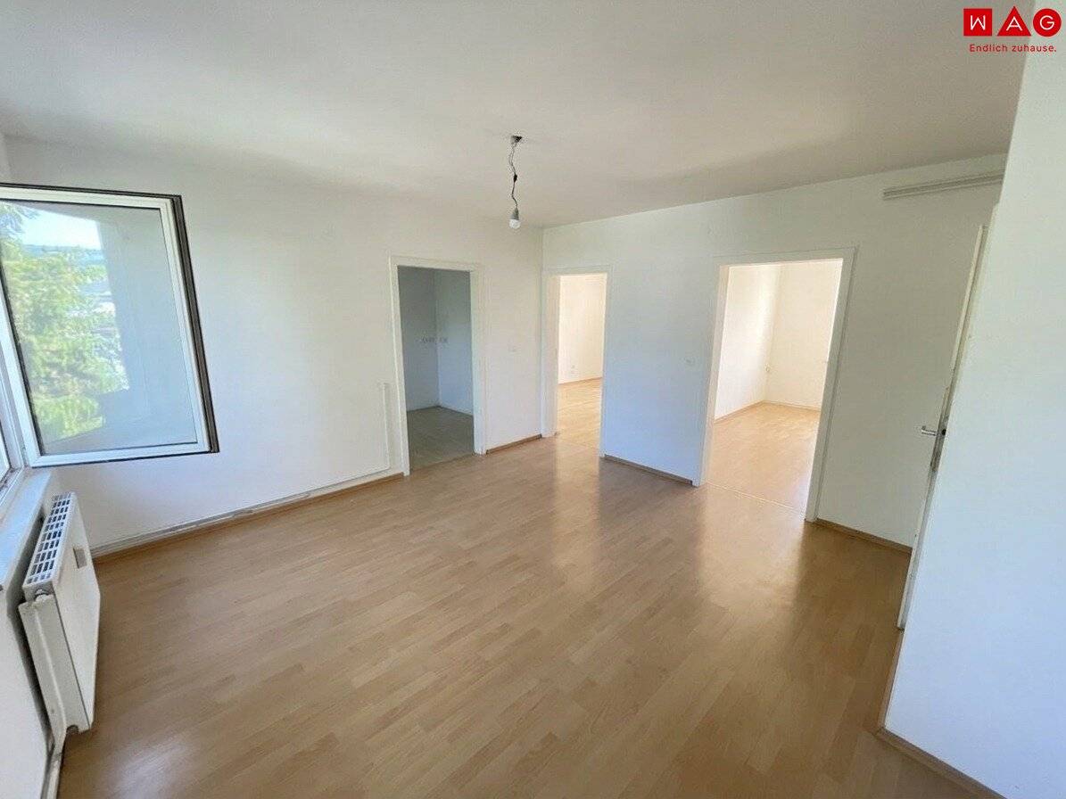 Super cheap 5-room apartment near the thermal spa with morning sun