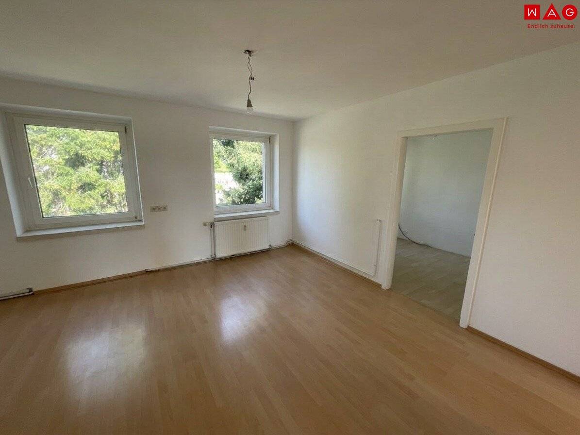 Super cheap 5-room apartment near the thermal spa with morning sun