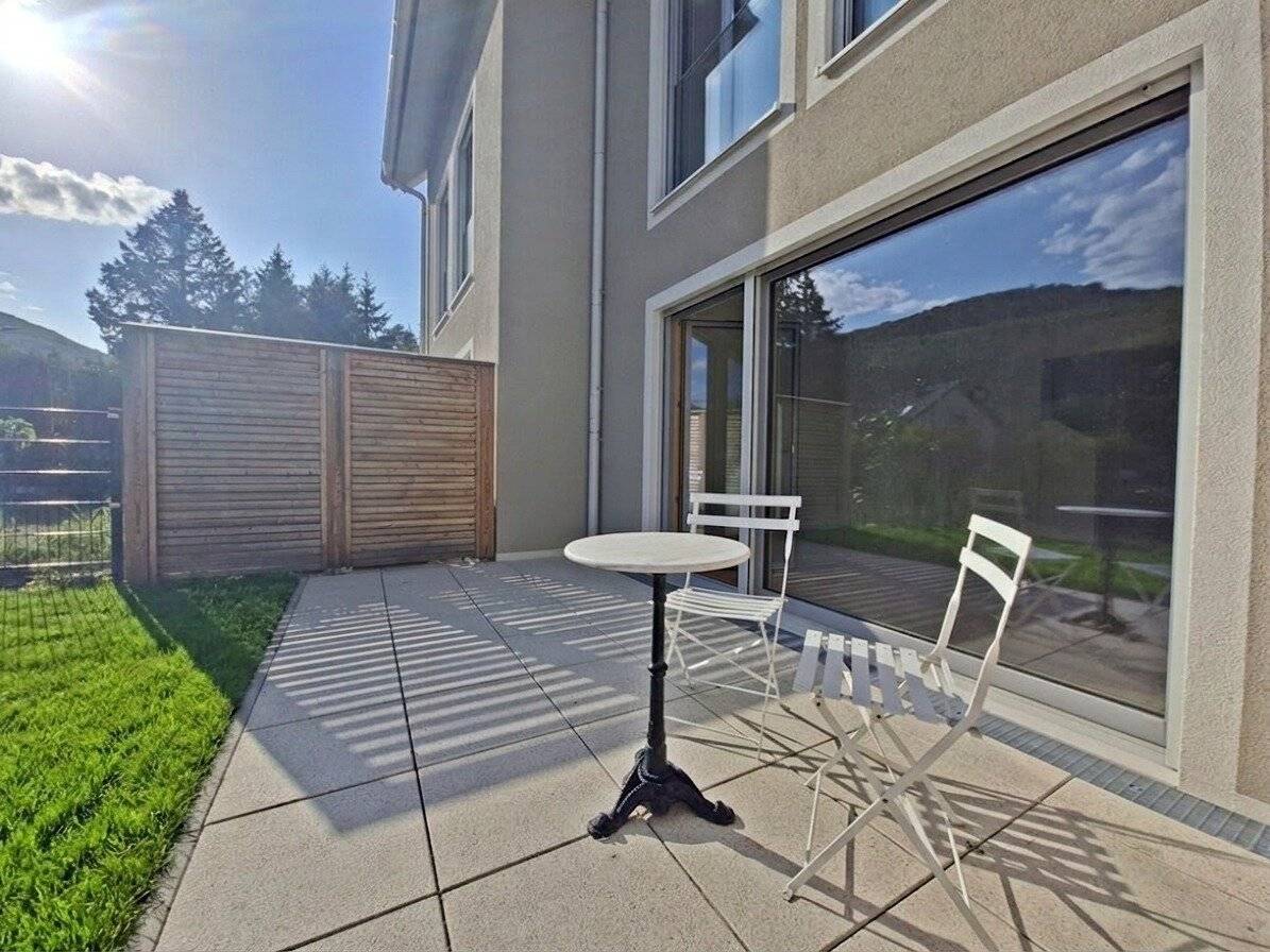 Residential oasis in the Helenental, 5-6 room first-occupancy terraced house with top fittings - terrace, southwest garden, carport parking space - including Vienna Woods around your home!