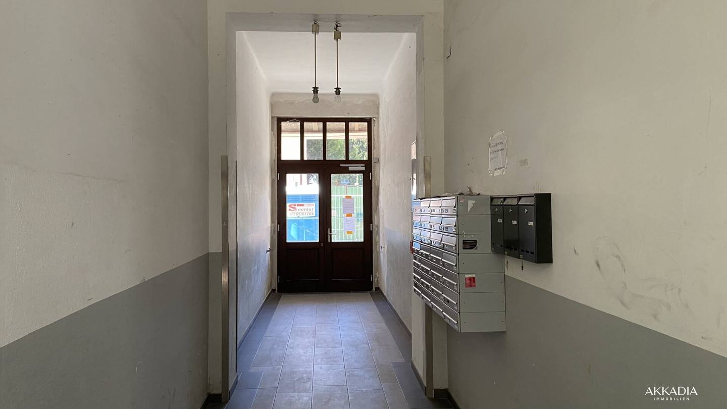 77 m² with potential – 3-room apartment in the 22nd district