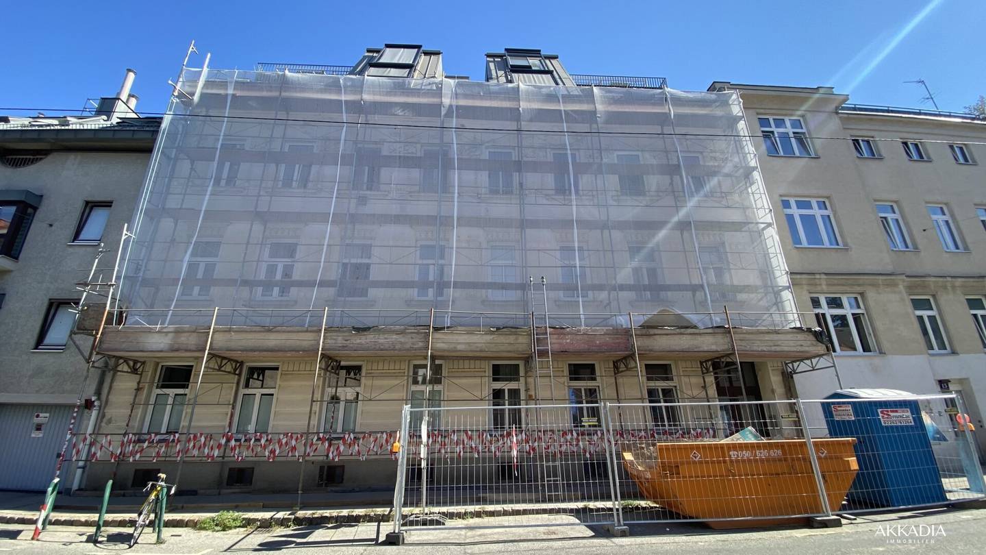 77 m² with potential – 3-room apartment in the 22nd district