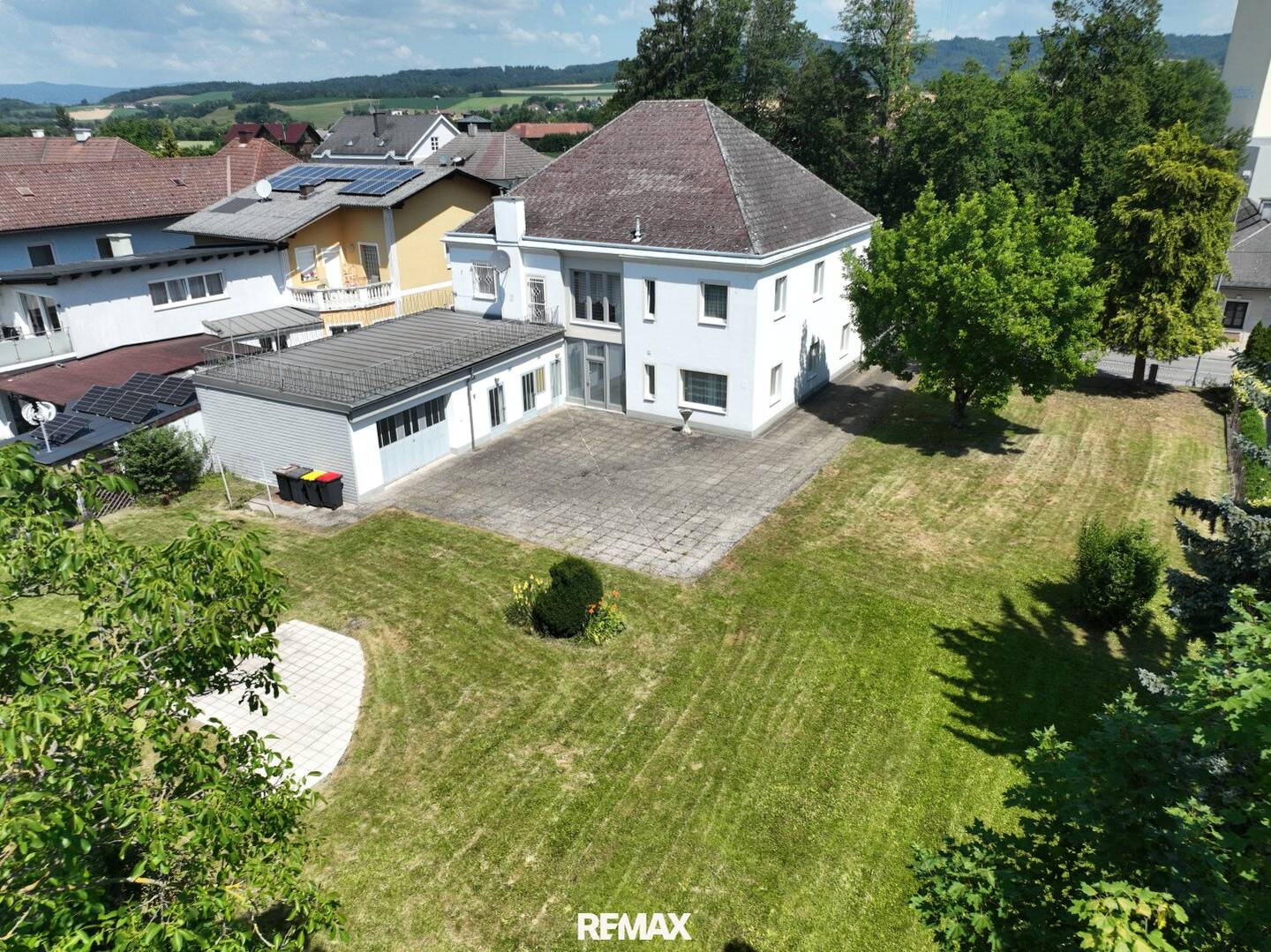 Großzügiges Wohnhaus mit weitläufigem Garten in St. Leonhard am Forst