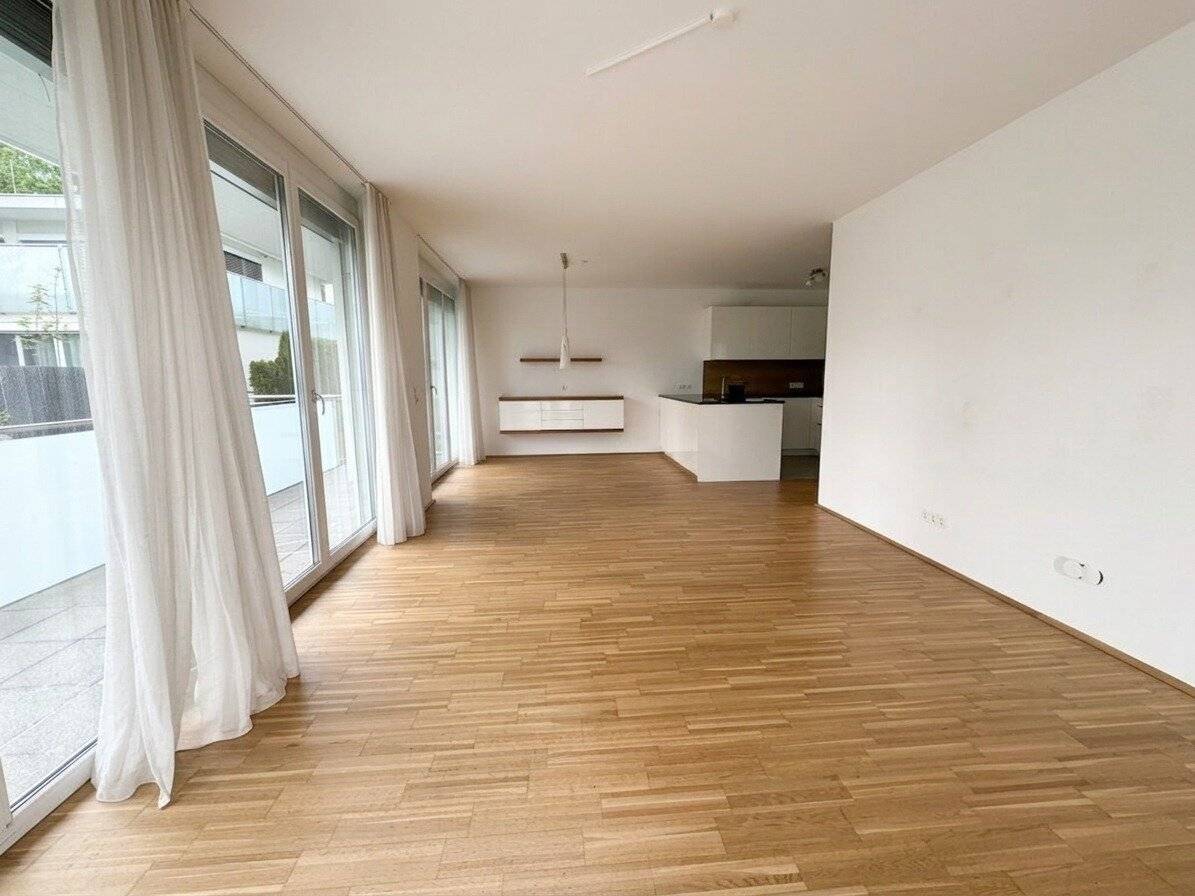 Herrliche Terrassen-Wohnung über der Stadt